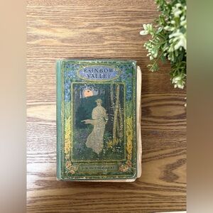 Antique | 1919 “Rainbow Valley” Book